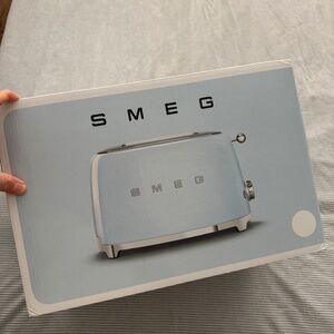 BRAND NEW SMEG WHITE TOASTER - 2 Slice toaster